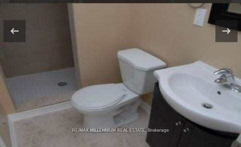 Photo 23 at 75 Twin Hill Crescent, Vellore Village, Vaughan