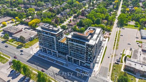 Photo 3 at 401 - 8188 Yonge Street, Uplands, Vaughan