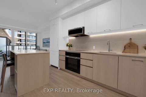 Photo 7 at 401 - 8188 Yonge Street, Uplands, Vaughan