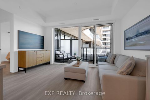 Photo 11 at 401 - 8188 Yonge Street, Uplands, Vaughan