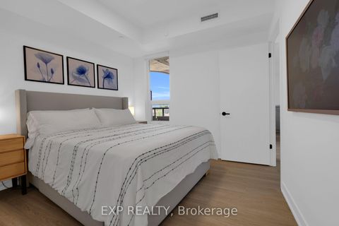 Photo 18 at 401 - 8188 Yonge Street, Uplands, Vaughan