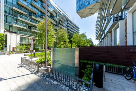 Photo 3 at 928 - 29 Queens Quay Street E, Waterfront Communities C8, Toronto