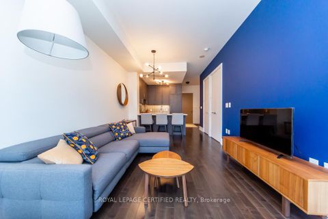 Photo 11 at 928 - 29 Queens Quay Street E, Waterfront Communities C8, Toronto