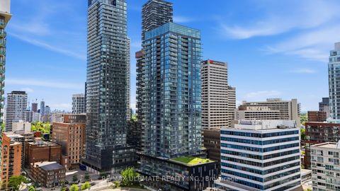 Photo 1 at 618 - 30 Roehampton Avenue, Mount Pleasant West, Toronto