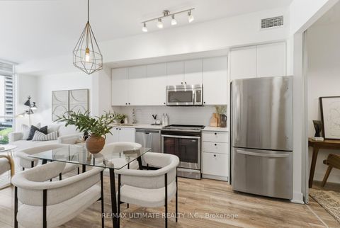Photo 7 at 618 - 30 Roehampton Avenue, Mount Pleasant West, Toronto