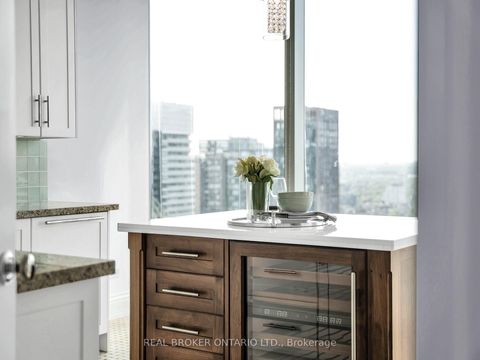 Photo 4 at 3803 - 183 Wellington Street W, Waterfront Communities C1, Toronto