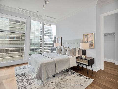 Photo 13 at 3803 - 183 Wellington Street W, Waterfront Communities C1, Toronto
