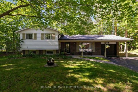 Photo 1 at 3724 Whitecap Drive, Rural Innisfil, Innisfil