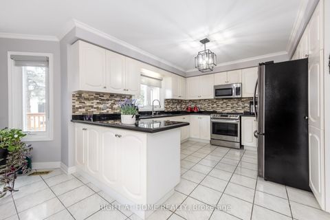 Photo 15 at 27 Addison Street, North Richvale, Richmond Hill