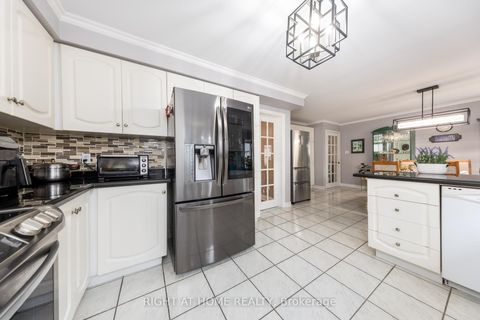 Photo 16 at 27 Addison Street, North Richvale, Richmond Hill