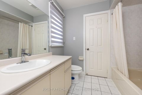 Photo 32 at 27 Addison Street, North Richvale, Richmond Hill