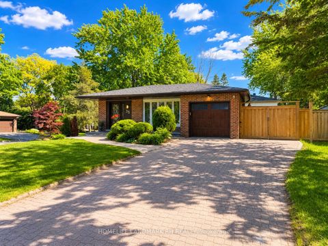 Photo 2 at 35 Royal Orchard Boulevard, Royal Orchard, Markham