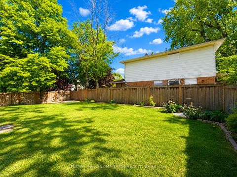 Photo 34 at 35 Royal Orchard Boulevard, Royal Orchard, Markham