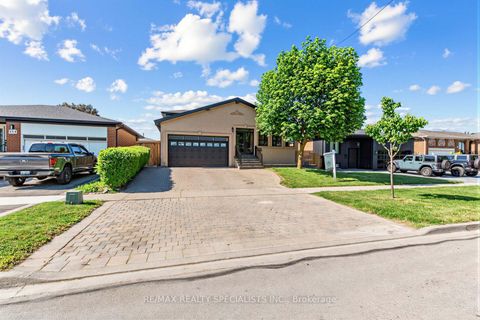 Photo 1 at 654 Woodbridge Avenue, West Woodbridge, Vaughan