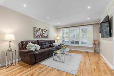 Photo 4 at 654 Woodbridge Avenue, West Woodbridge, Vaughan