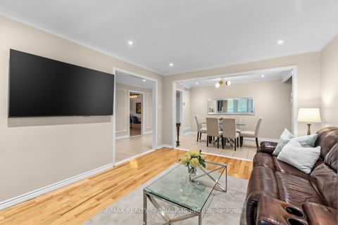 Photo 5 at 654 Woodbridge Avenue, West Woodbridge, Vaughan