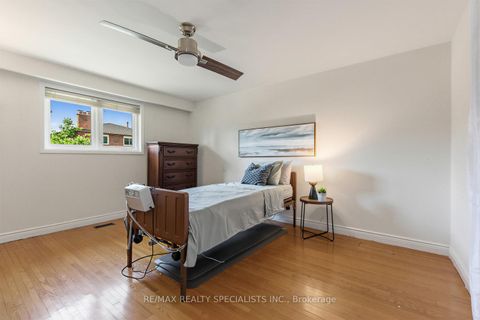 Photo 17 at 654 Woodbridge Avenue, West Woodbridge, Vaughan