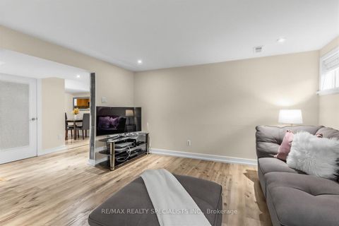 Photo 22 at 654 Woodbridge Avenue, West Woodbridge, Vaughan