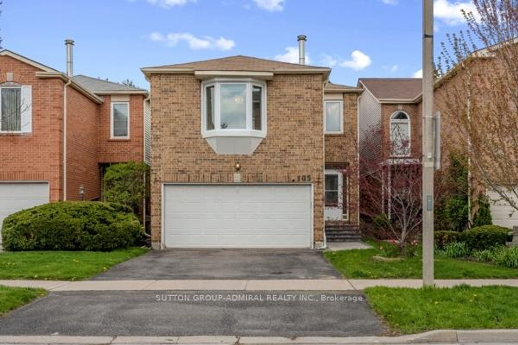 105 Carl Tennen Street, Brownridge, Vaughan photo 6