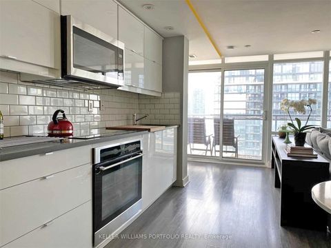 Photo 7 at 1618 - 4K Spadina Avenue, Waterfront Communities C1, Toronto