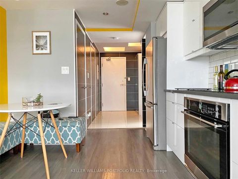 Photo 9 at 1618 - 4K Spadina Avenue, Waterfront Communities C1, Toronto