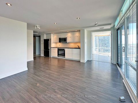 Photo 12 at 1618 - 4K Spadina Avenue, Waterfront Communities C1, Toronto
