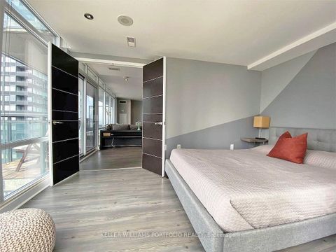 Photo 15 at 1618 - 4K Spadina Avenue, Waterfront Communities C1, Toronto