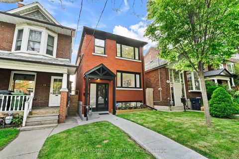 Photo 1 at 340 Albany Avenue, Casa Loma, Toronto