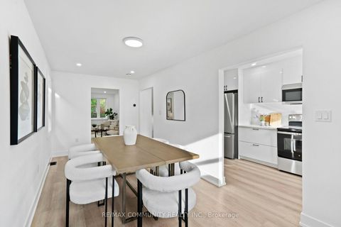 Photo 9 at 340 Albany Avenue, Casa Loma, Toronto