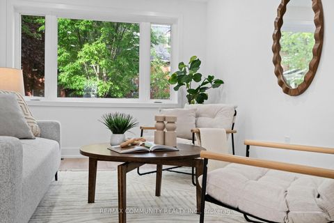 Photo 12 at 340 Albany Avenue, Casa Loma, Toronto