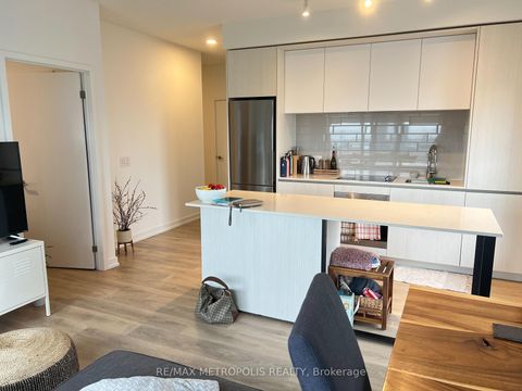 Photo 17 at 2003W - 225 Sumach Street, Regent Park, Toronto
