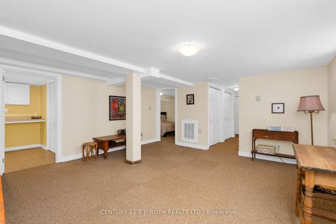 Photo 18 at 51 Henry Street, Queen's Park, Barrie