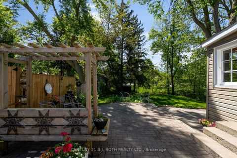 Photo 26 at 51 Henry Street, Queen's Park, Barrie