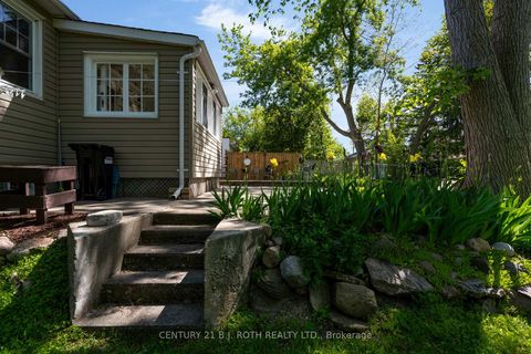 Photo 29 at 51 Henry Street, Queen's Park, Barrie