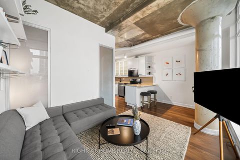 Photo 3 at 807 - 66 Portland Street, Waterfront Communities C1, Toronto