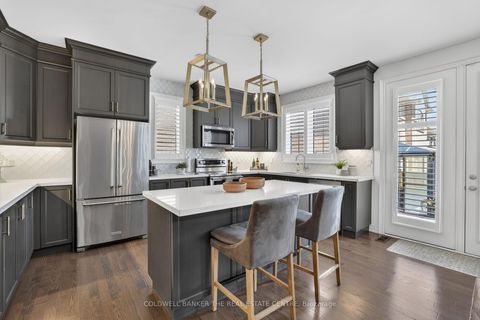 Photo 6 at 721 Dillman Avenue, Wyndham, Newmarket
