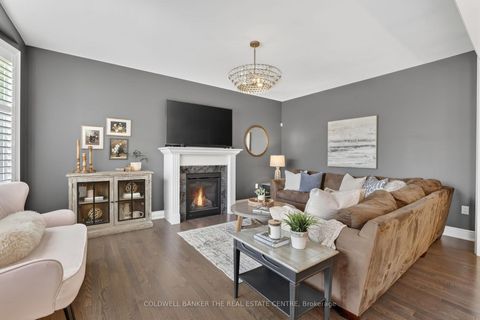 Photo 10 at 721 Dillman Avenue, Wyndham, Newmarket