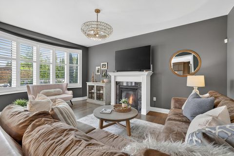 Photo 11 at 721 Dillman Avenue, Wyndham, Newmarket