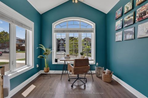 Photo 13 at 721 Dillman Avenue, Wyndham, Newmarket