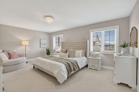 Photo 17 at 721 Dillman Avenue, Wyndham, Newmarket