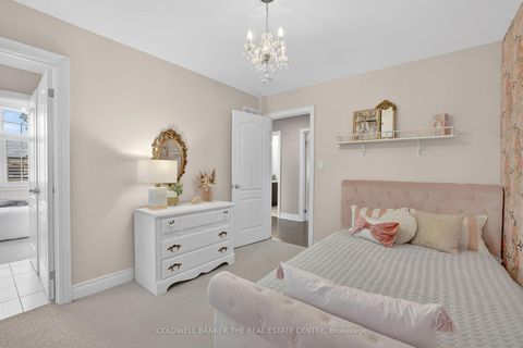 Photo 22 at 721 Dillman Avenue, Wyndham, Newmarket