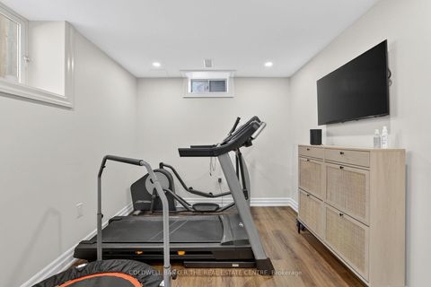 Photo 32 at 721 Dillman Avenue, Wyndham, Newmarket