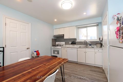 Photo 6 at 25 Bigwin Drive, Aurora Heights, Aurora