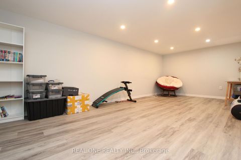 Photo 16 at 25 Bigwin Drive, Aurora Heights, Aurora