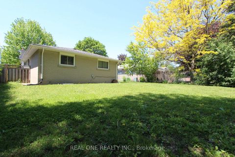 Photo 30 at 25 Bigwin Drive, Aurora Heights, Aurora