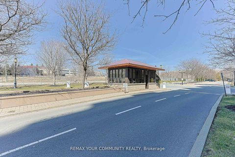 Photo 32 at 1007 - 9245 Jane Street, Maple, Vaughan