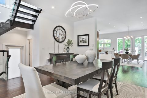 Photo 6 at 54 Renown Road, City Centre West, Toronto