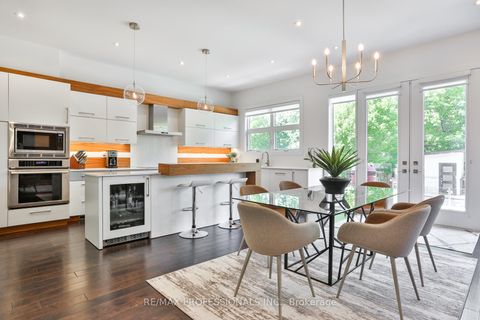 Photo 8 at 54 Renown Road, City Centre West, Toronto