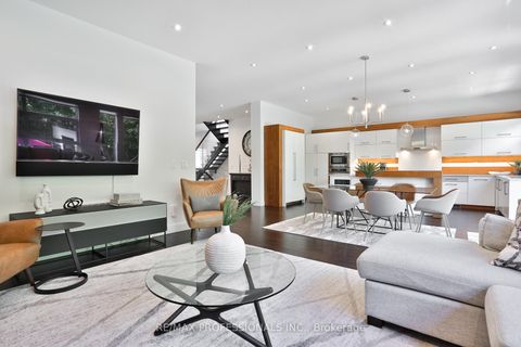 Photo 19 at 54 Renown Road, City Centre West, Toronto