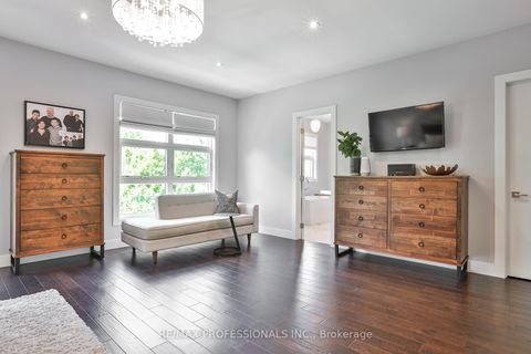 Photo 23 at 54 Renown Road, City Centre West, Toronto